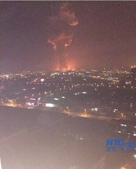 智慧高速解决方案 天津滨海新区码头深夜突发爆炸图片